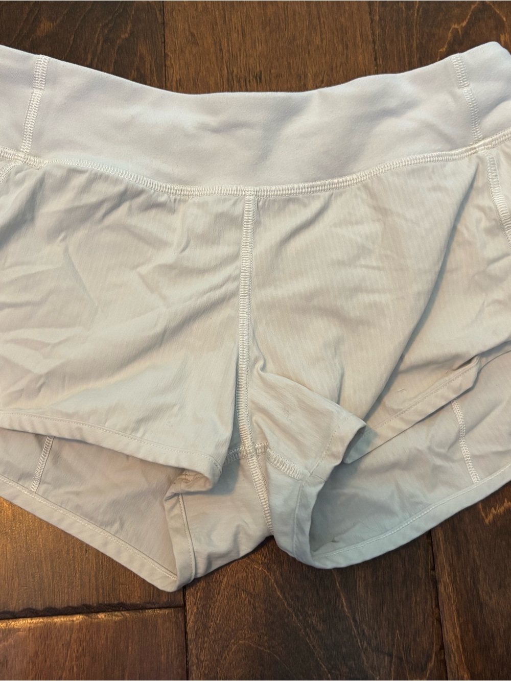 Ivivva kid’s off white Performance Shorts Sz 12